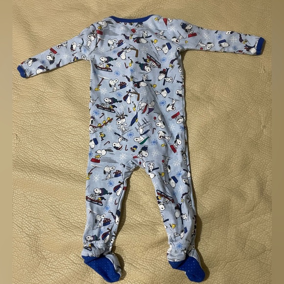 Vera Bradley and Peanut Baby Holiday Sleeper - Picture 2 of 3